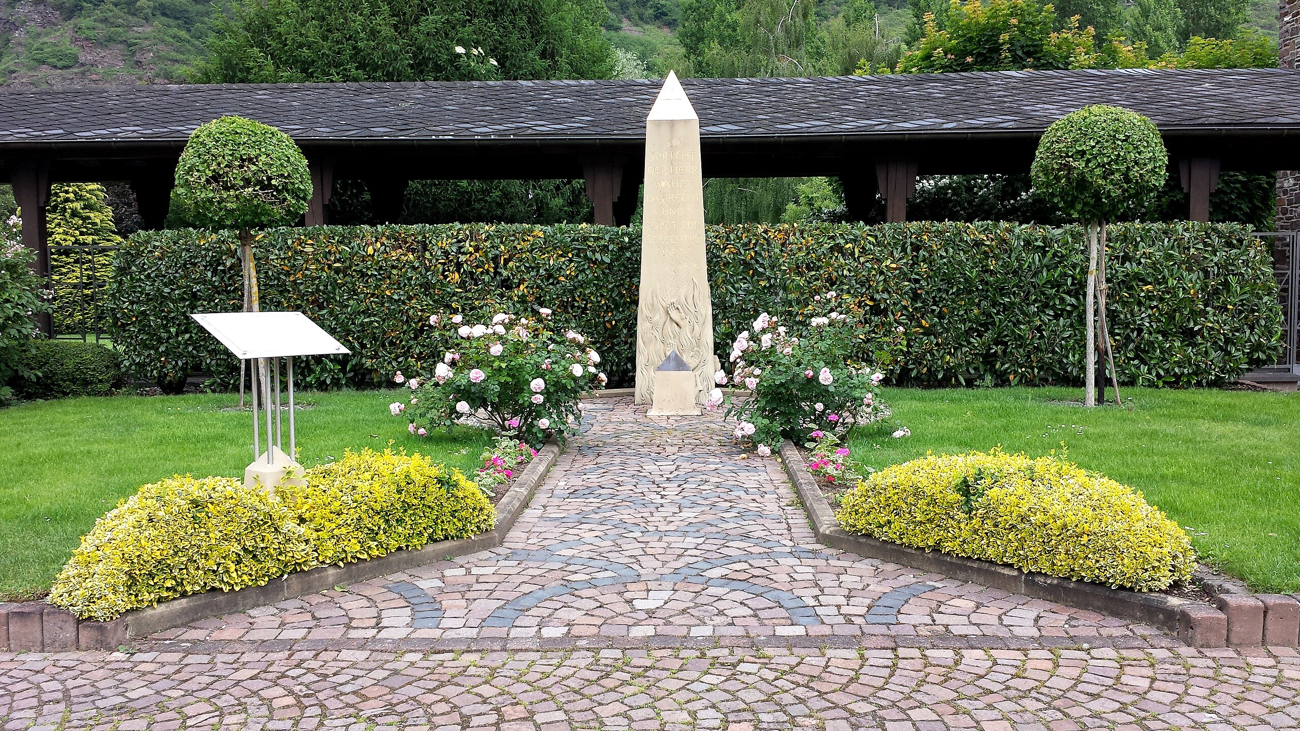 Gedenkstätte_in_Ebernach